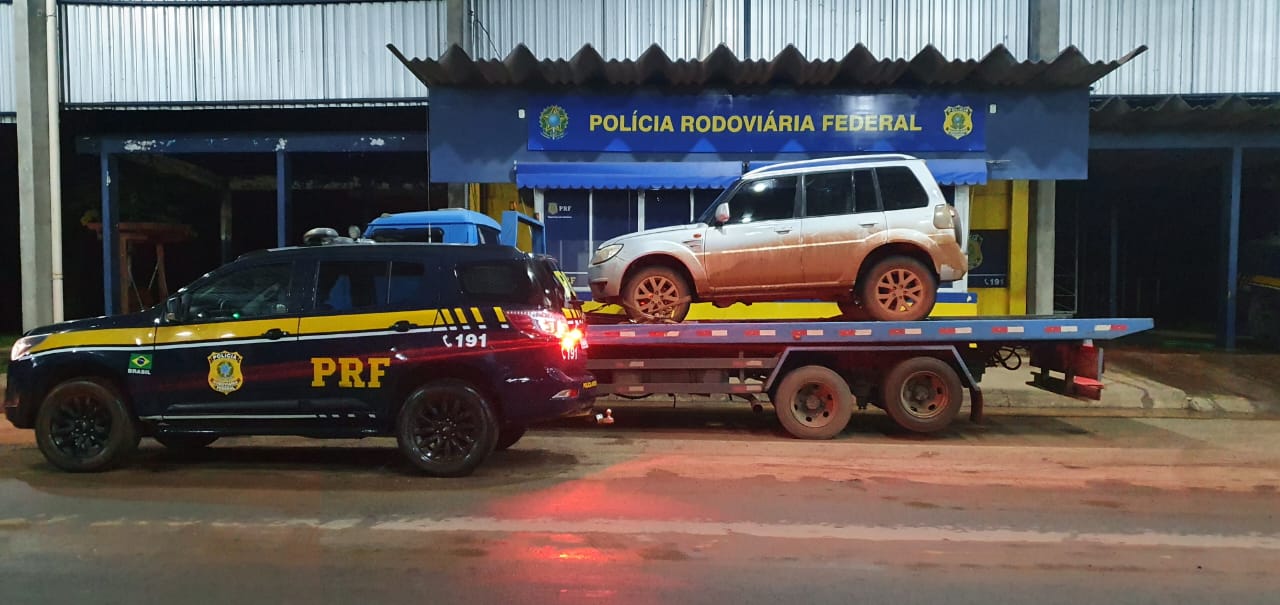 Polícia Rodoviária Federal  recupera três carros e duas motocicletas roubadas
