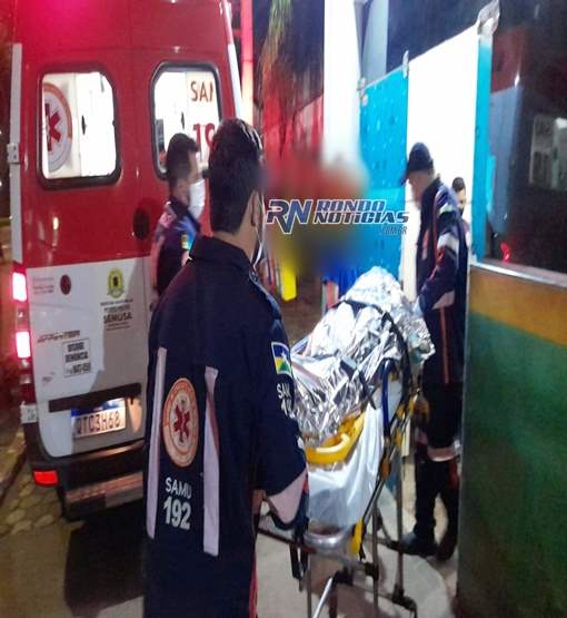 Criança tem faca cravada na perna após defender a mãe atacada pelo marido