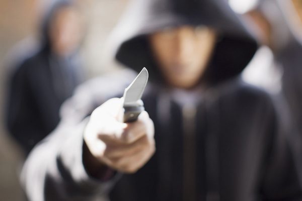 Jovem rouba e ameaça de morte a própria mãe cadeirante em Porto Velho 