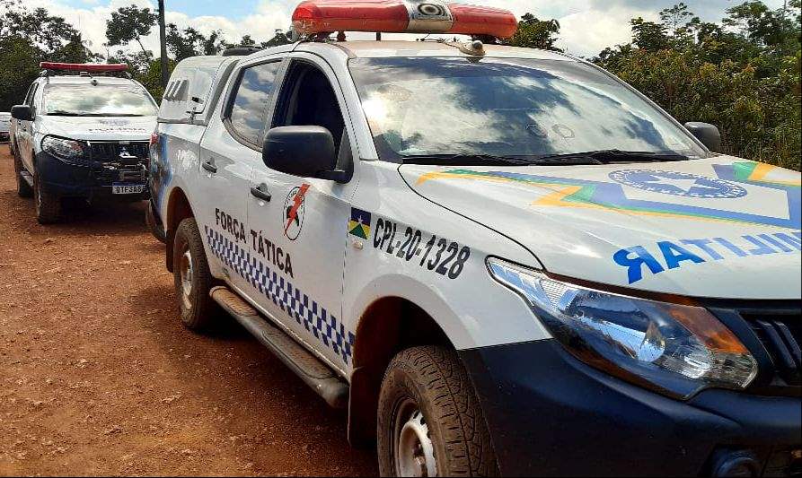 Polícia prende três suspeitos ocupando carro furtado em Porto Velho
