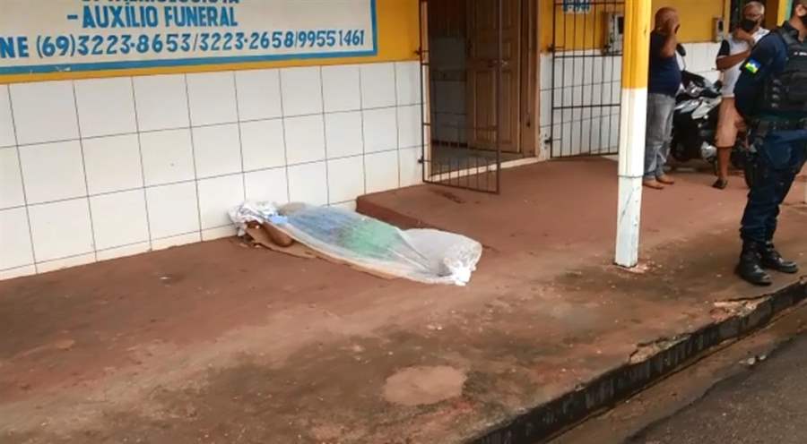 Morador de rua é encontrado morto atrás do Mercado Central