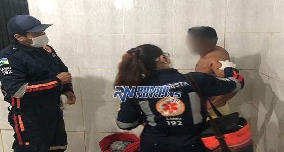 Ex-marido com ciúmes ataca mulher e acaba preso com ferimento no ombro