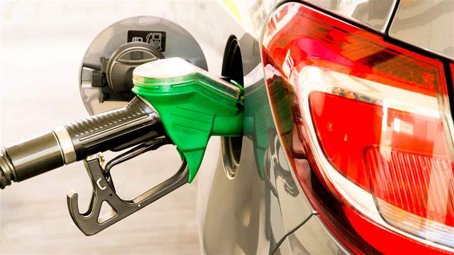 Gasolina e diesel estão mais baratos nas refinarias a partir de hoje
