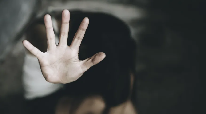 Senado aprova projeto que proíbe legítima defesa da honra em casos de feminicídio