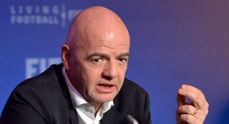 
Fifa confirma exclusão da Rússia da Copa do Catar e de todos os outros torneios