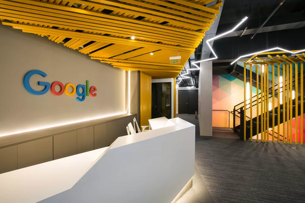 Google vai distribuir 500 mil bolsas de estudos para cursos em tecnologia; confira