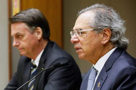 Ministro da Economia Guedes nega que tenha pedido demissão e pede compreensão