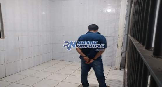 Polícia prende homem com papelotes de maconha e dinheiro trocado