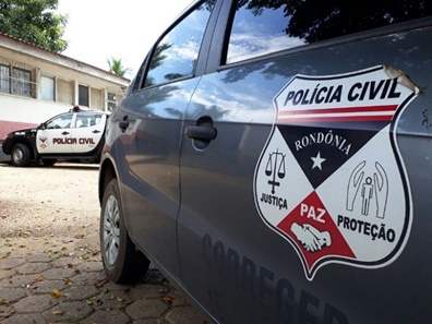 Cai presa acusada de matar rival por causa de dívida de motocicleta