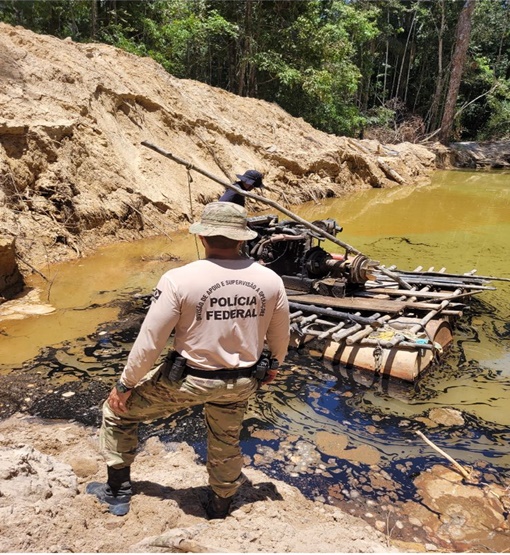 PF destrói equipamentos usados no garimpo da Reserva Roosevelt e Parque Aripuanã