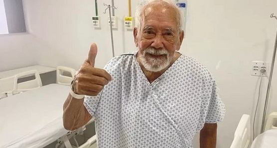 “Terror do INSS” volta para casa em Aparecida (GO) após 5 dias de internação por dengue