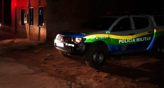 Populares detém ladrão, mas comparsa leva computador de Igreja 