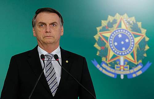 Marco Aurélio vota a favor de depoimento por escrito de Bolsonaro