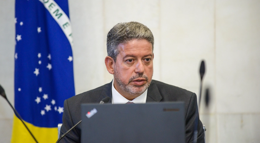 Presidente Arthur Lira diz que Câmara vai ‘apertar’ governo sobre subsídio aos combustíveis