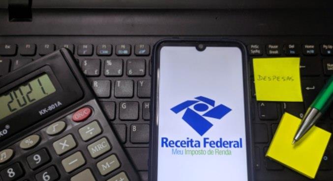 Empresas têm até hoje para enviar informes para o IR 2022
