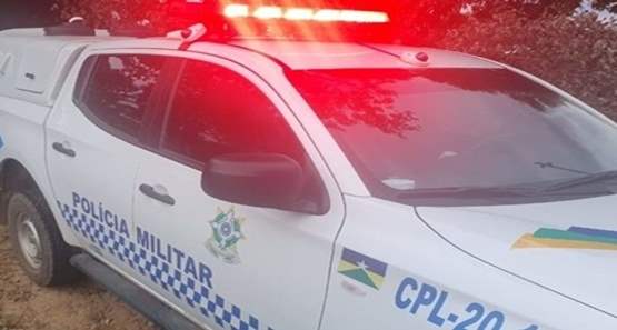 Bandidos invadem casa de sargento PM e roubam motocicleta e celulares 