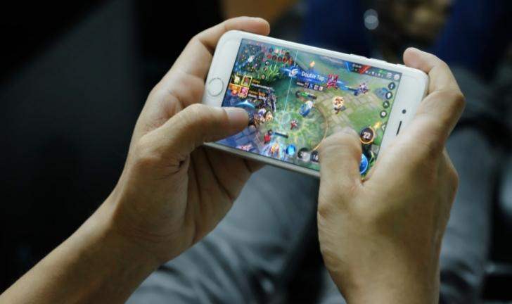 Marido agride com socos mulher que negou dinheiro para jogo