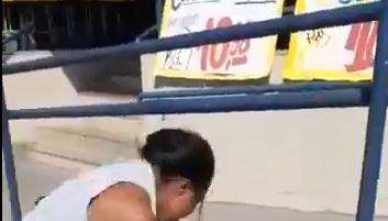 Jovem vai ao mercado comprar frango mas acaba sendo brutalmente espancada; veja vídeo