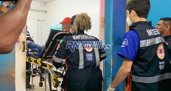 Motoqueiro passa atirando e acerta jovem de 24 anos no bairro da Embratel
