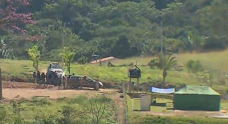Força-tarefa recebe denúncia sobre novo esconderijo de Lázaro na mata