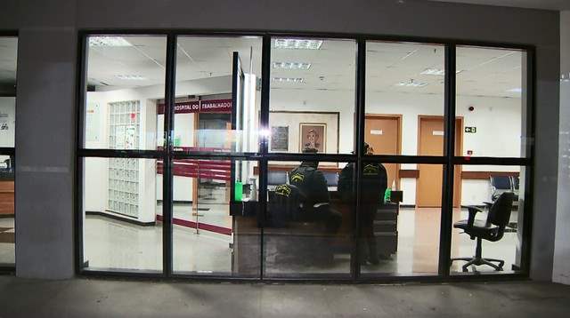 Mulher vestida de enfermeira é presa tentando sequestrar bebê recém-nascido de maternidade