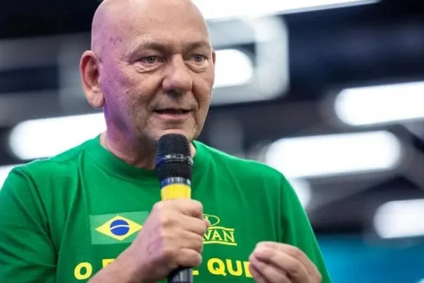 Havan massifica venda de bandeiras do Brasil após juíza considerar campanha política
