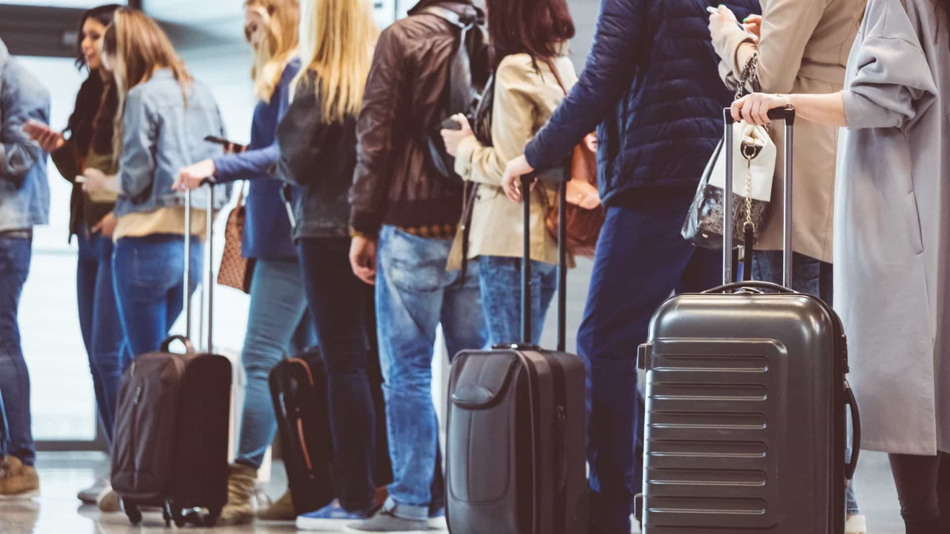 Passagem aérea deve subir com ou sem bagagem gratuita, segundo Abear

