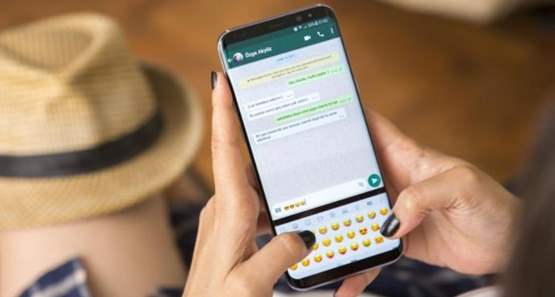 Marido surra esposa após encontrar mensagens de suposto amante