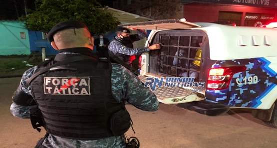 Homem enforca esposa e tenta matá-la com golpes de martelo 
