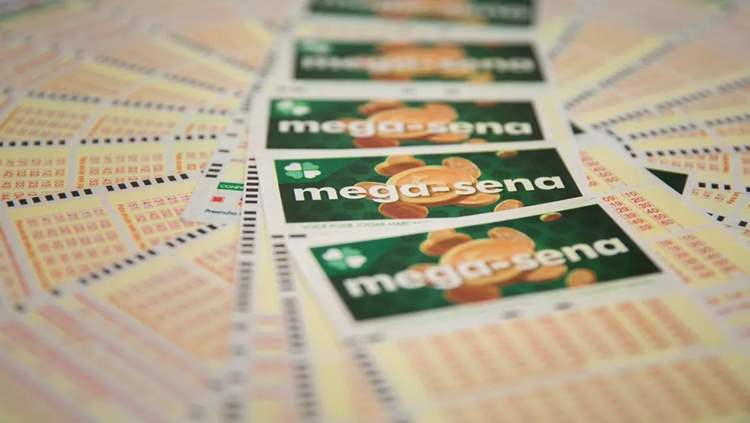 Mega-Sena acumula e prêmio do próximo sorteio vai para R$ 27 milhões
