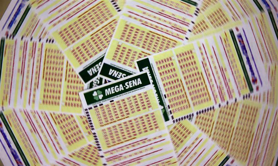  Mega-Sena acumula e próximo concurso deve pagar R$ 190 milhões
