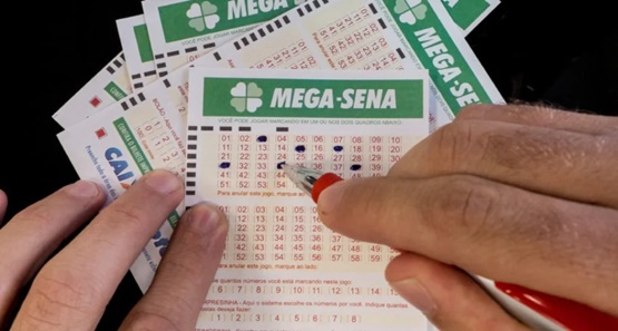 Ninguém acerta as seis dezenas e prêmio acumula em R$ 65 mi