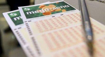 
Mega-Sena volta a ser sorteada com a promessa de pagar R$ 26 milhões