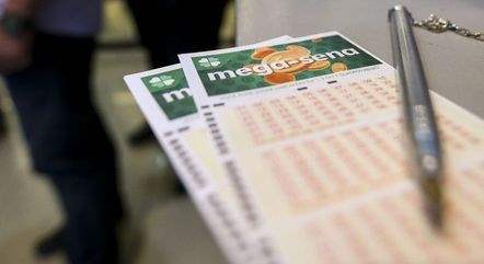
Mega-Sena acumulada pode pagar R$ 16 mi ao apostador nesta quarta-feira (19)