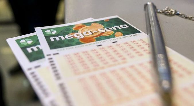 
Acumulada há seis sorteios, Mega-Sena paga R$ 80 milhões neste sábado, 25