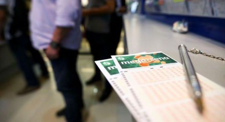 
Duas apostas acertam as seis dezenas e vão dividir prêmio de R$ 317,8 milhões