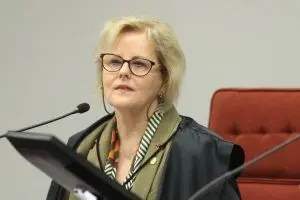 Ministra Rosa Weber do STF é processada por ex-funcionária