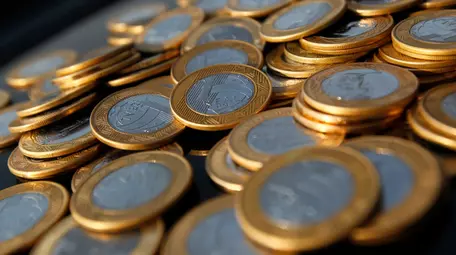 Copom eleva taxa de juros em 0,75 ponto para 2,75% ao ano