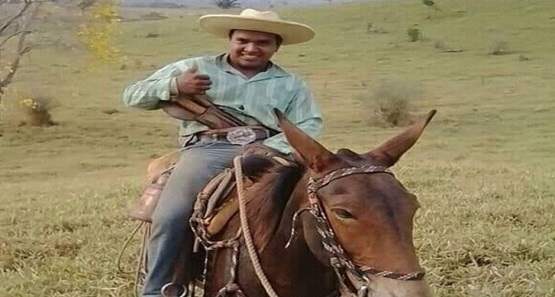 Homem é morto a facadas pelo enteado, que diz que agiu para proteger os irmãos 