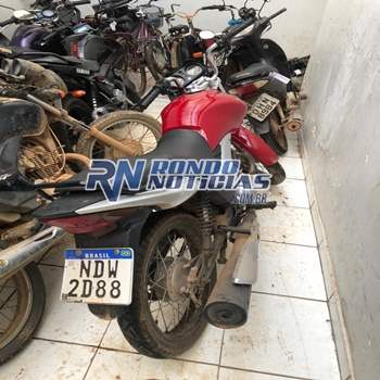 Jovem é preso transitando com moto roubada na zona leste da capital
