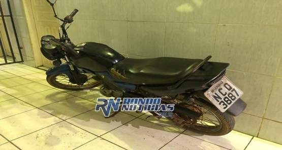 Jovem é preso transitando em motocicleta adulterada na zona leste 