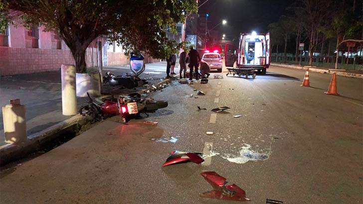 Motociclista colide frontalmente com automóvel e morre no Hospital