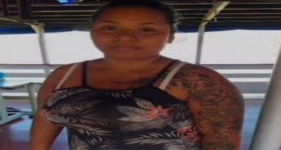 Presa em RO mulher acusada de matar o filho e enterrar no quintal 