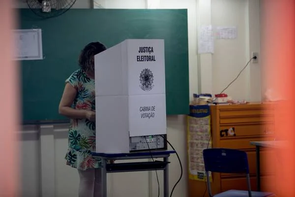Eleições de 2022 têm recorde de pessoas aptas a votar com 156 milhões de eleitores