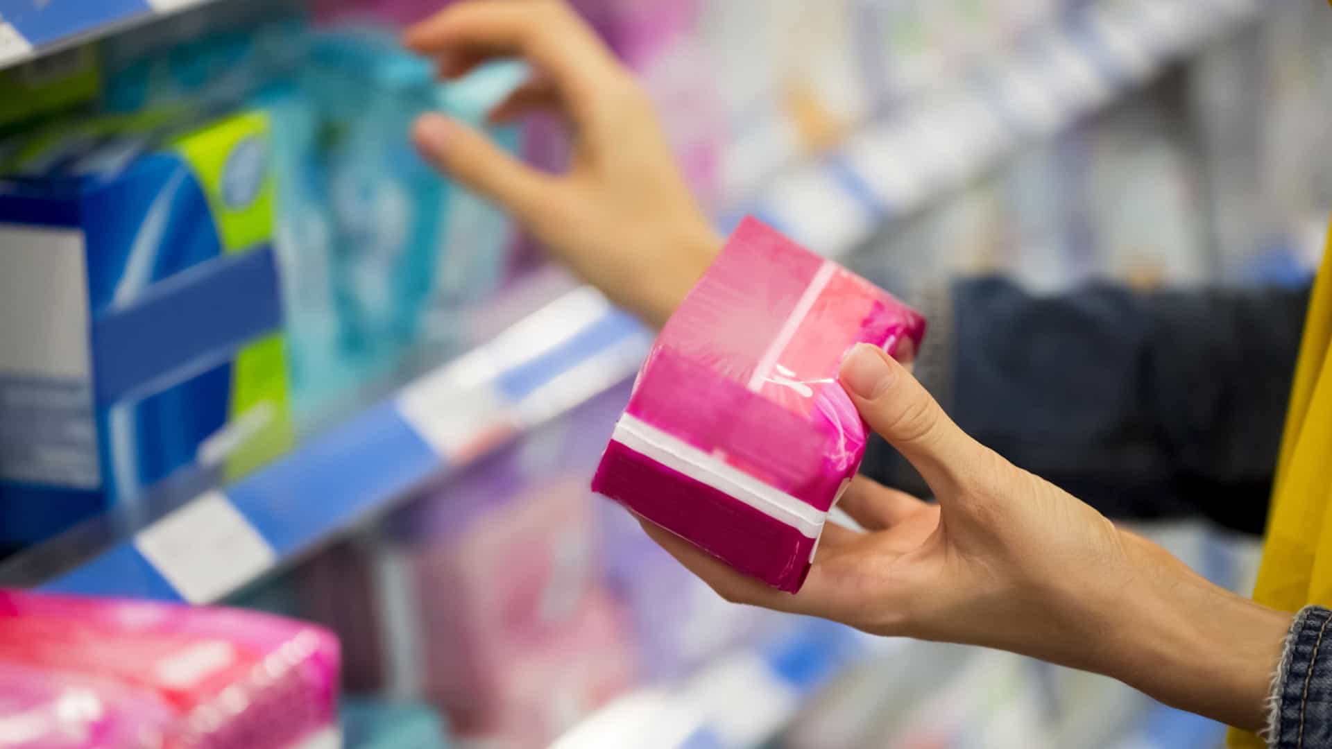 Estudo feito pela Science Advances investiga efeitos de vacinas contra Covid na menstruação
