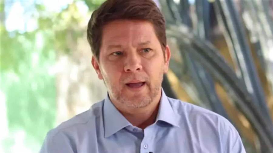 Em post racista, secretário especial da Cultura Mario Frias diz que ativista negro precisa de banho
