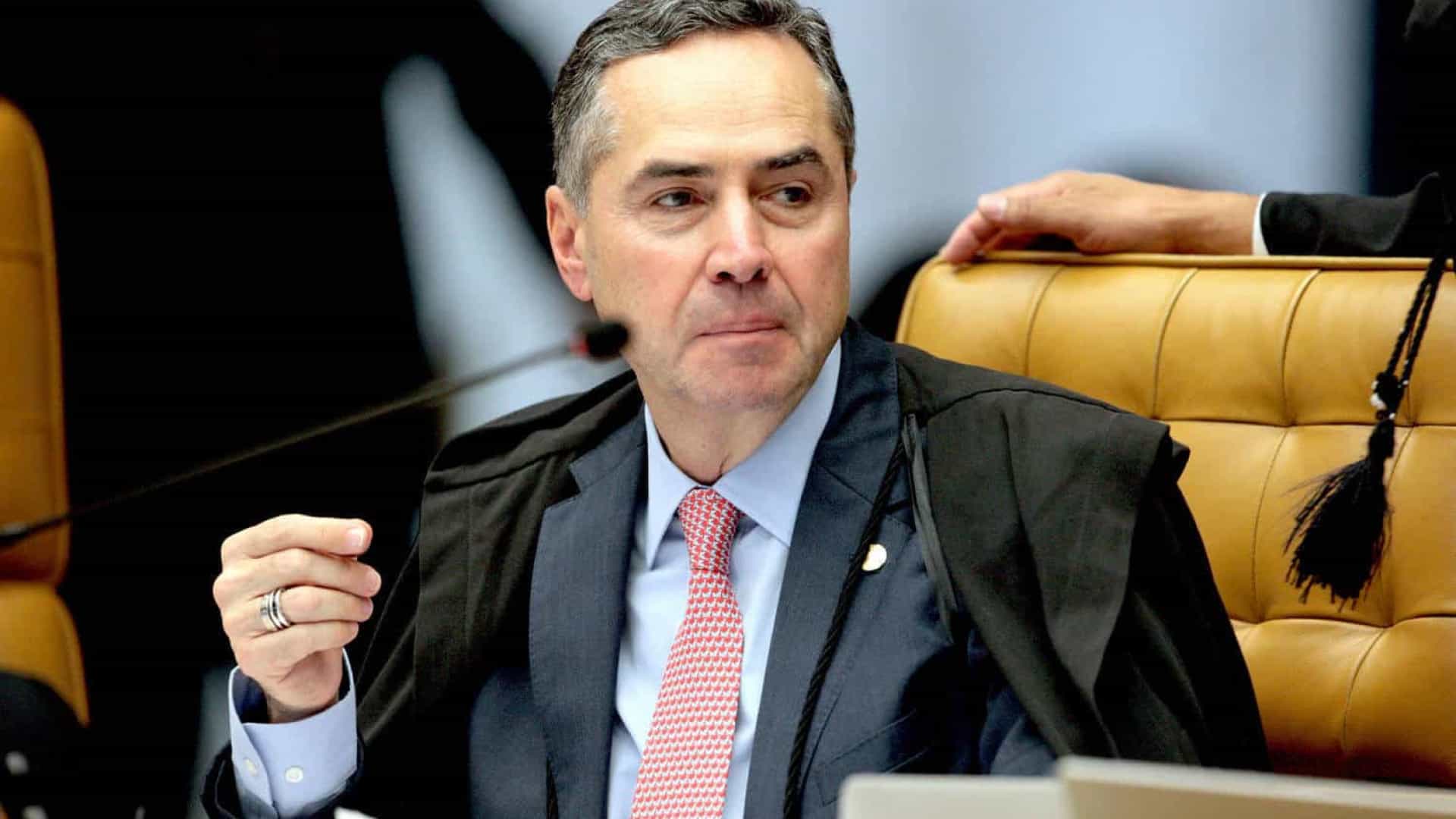 STF tem 'histórico de sucesso na resistência democrática', afirma Barroso
