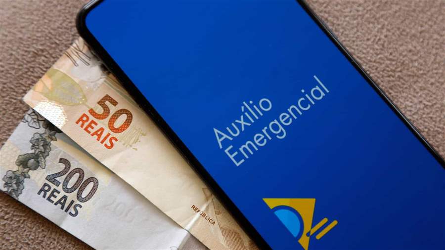 Auxílio emergencial extra de até R$ 3 mil é depositado pela Caixa a pais solteiros
