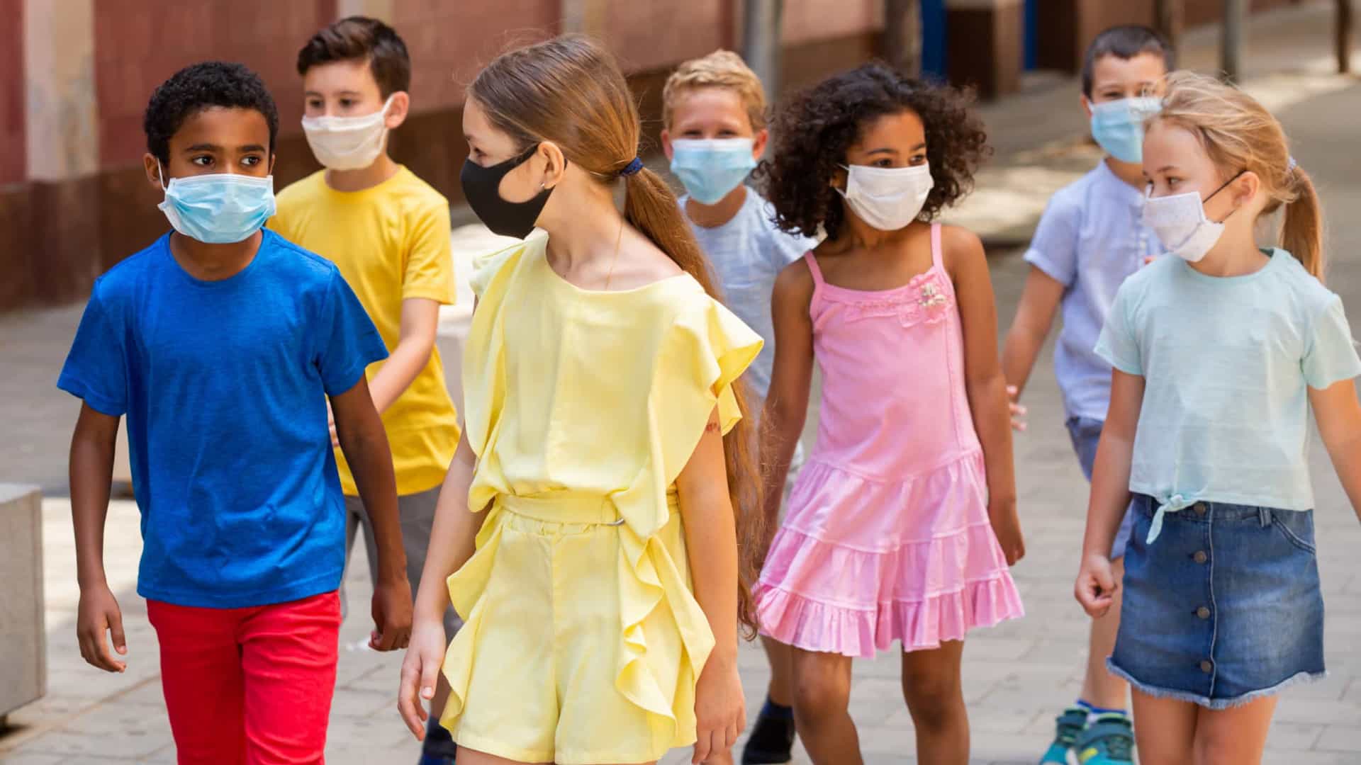 Covid-19  longa pode afetar crianças de todas as idades, inclusive bebês

