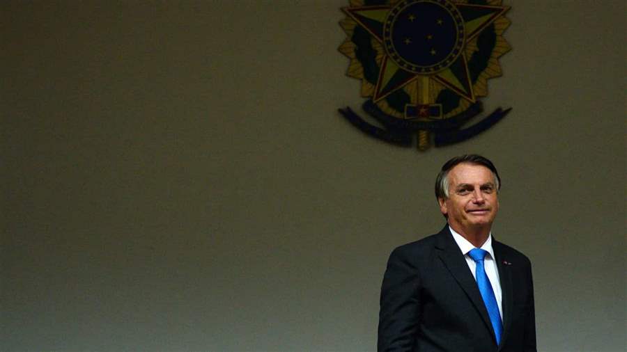 Após veto de presidente Jair Bolsonaro, tributo para importação de absorvente é reduzido
